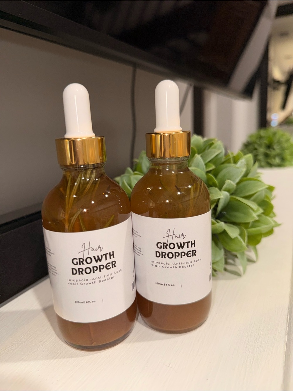 Hair growth dropper with Rosmery, Cinnamon , Ginger & Biotin 100 % natural
